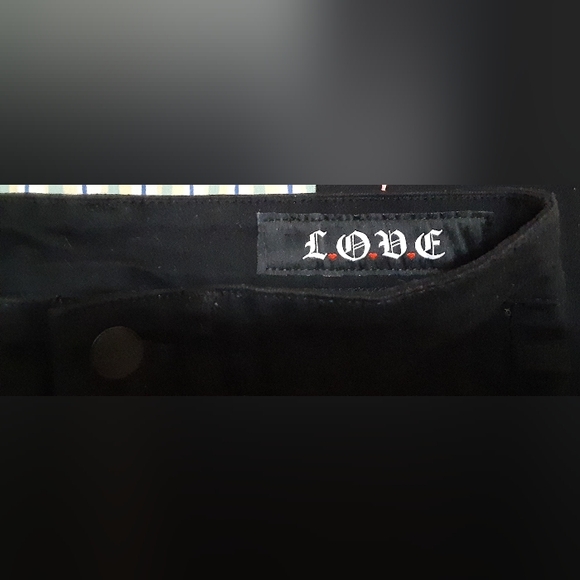 L.O.V.E. barbwire hearts, black, blinged LOVE, size 28, new, jeans - Picture 9 of 14